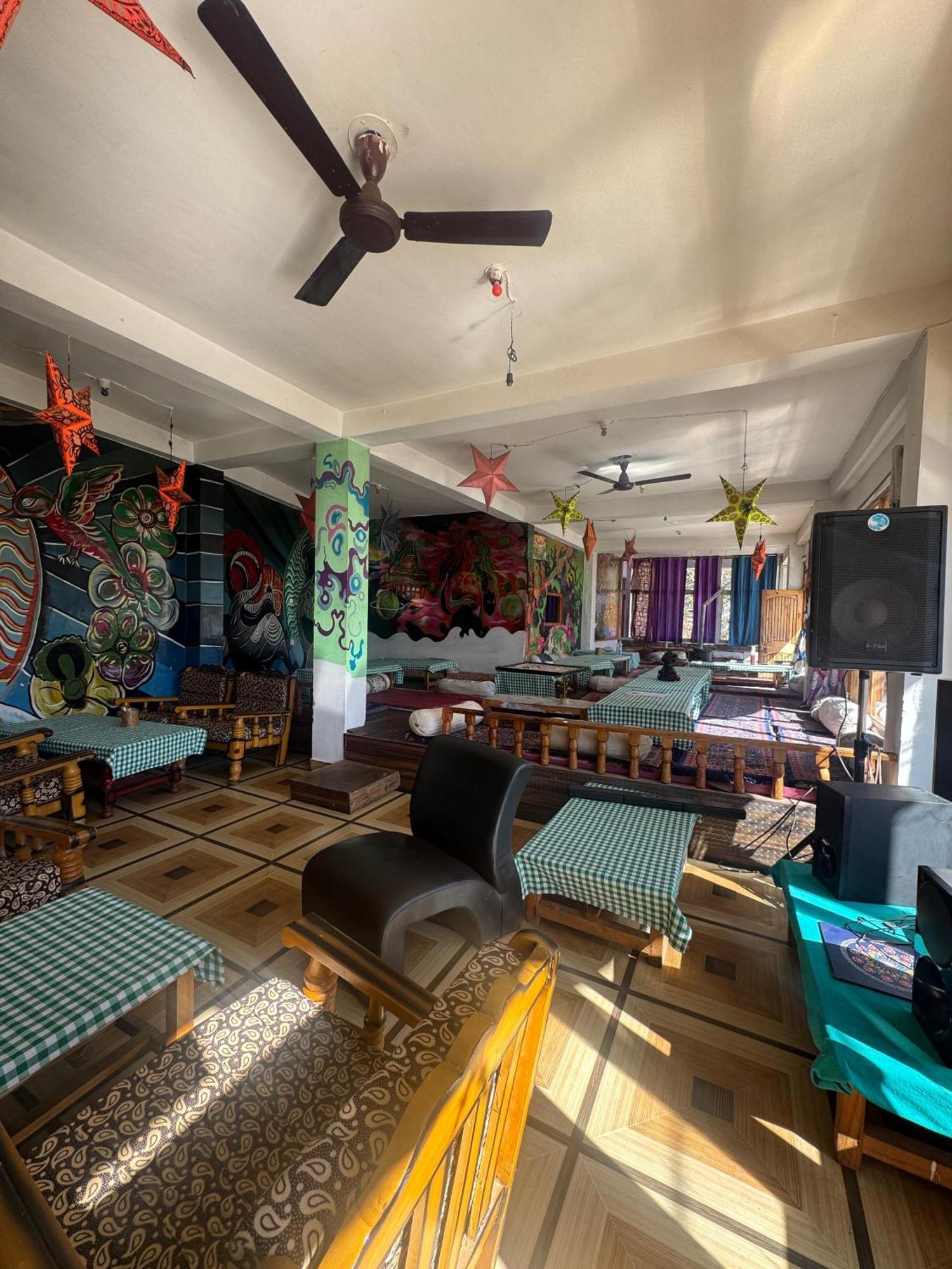 Hotel 19 Tosh Extérieur photo